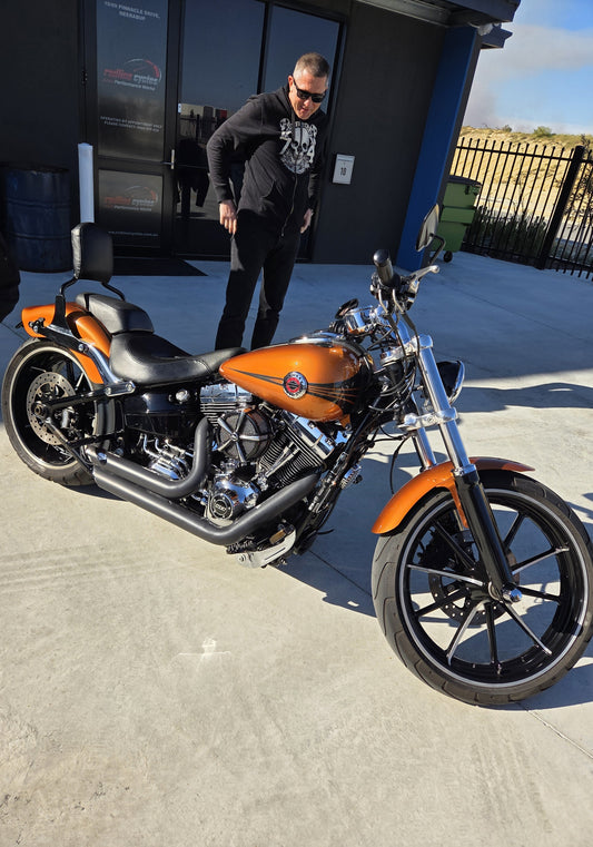 Front suspension upgrade and service for Harley Davidson Breakout 2014